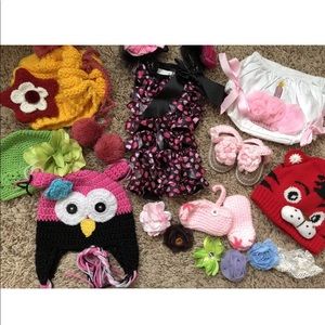 Baby Girls boutique clothing accessory bundle lot knit crochet hats booties